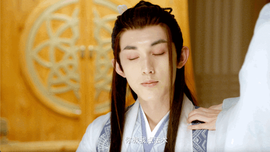 李涛!讲真郭俊辰在新一波小生里古装算数一数二吧?