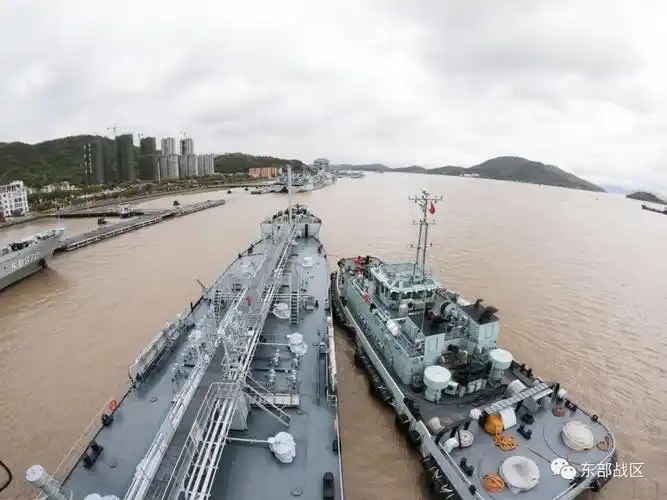 军港"小蜜蜂"是干啥的?今天为你揭秘!