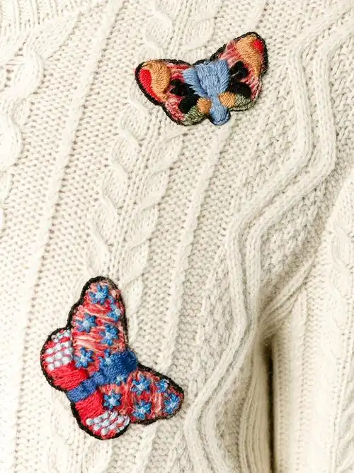 蝴蝶刺绣针织毛衣