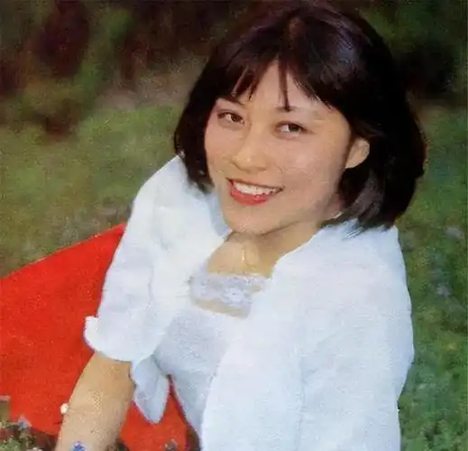 《走走停停》中的"最佳新人",戏外是一级演员,24岁就拿了影后