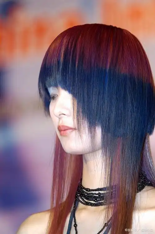 水母头发型怎么扎?