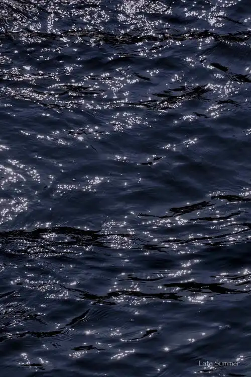 收集波浪海水亮晶晶清爽高山绿地风景水波纹壁纸