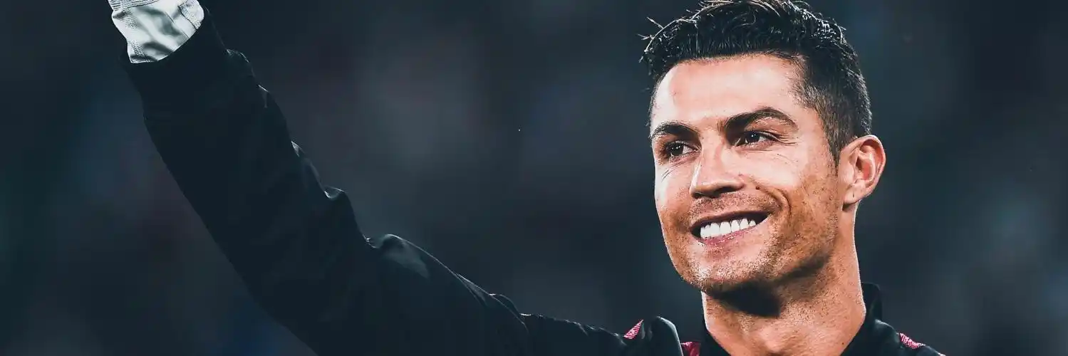 帅炸裂天的足球球星壁纸有哪些