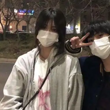 不容易发现的情侣头像好看又不会被家长发现的