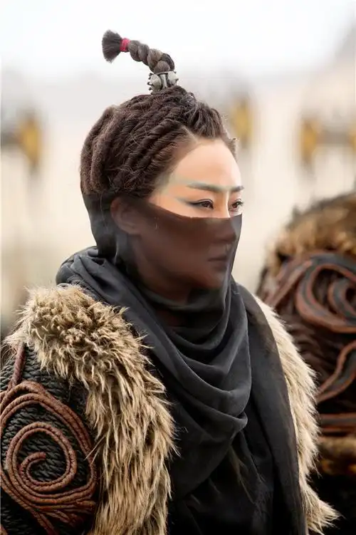 林鹏天将雄师变野蛮女友