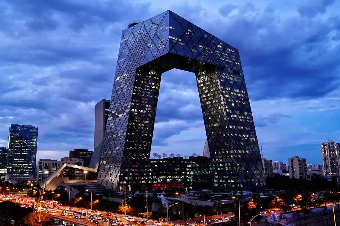 网友:是谁敢让央视主持人张泽群"收回原话"?