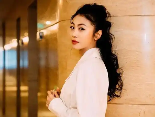 韩云云泼妇专业户撞脸姜妍抢张小斐风头却没有爆红命