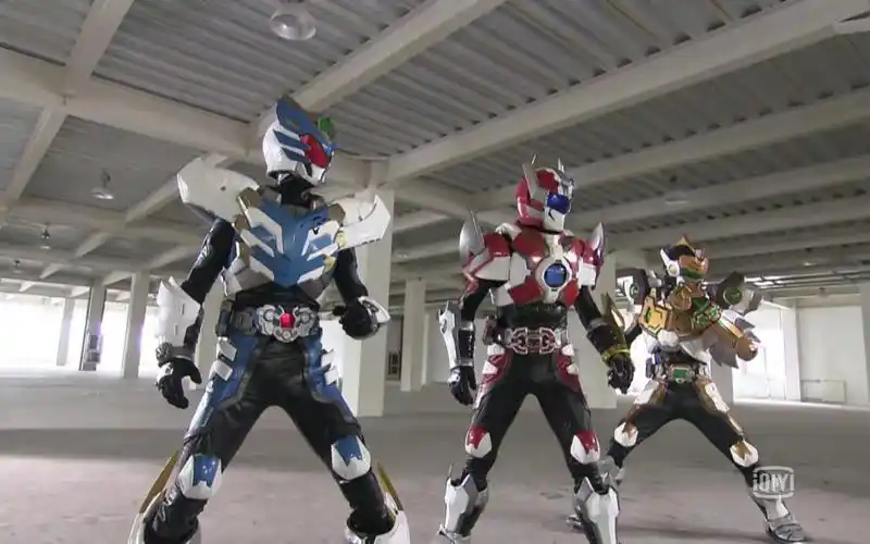 【铠甲勇士刑天】路法亲自出马与小天三人决战【铠甲勇士刑天】路法