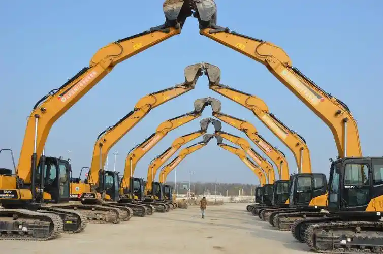 学挖掘机到山东蓝翔工程机械学院_操作_技术_实践