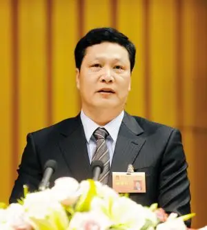 余新国■ 深圳特区报记者 王轲真 李亚男贺志熙 /图"我们要在区委领导