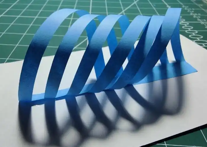 再复杂的纸雕作品都是基于简单的基本结构展开,对于初学者来说,先做些