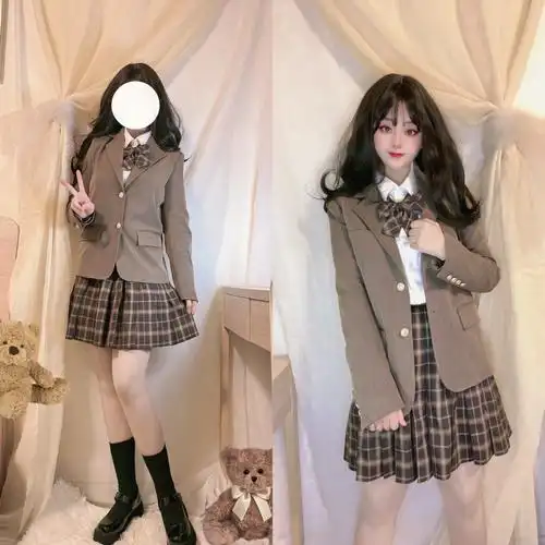 早春穿搭焦糖色系jk套装准备出战