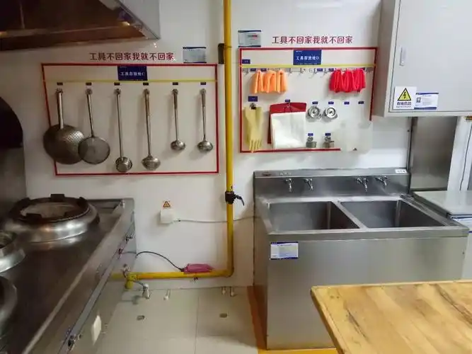 4d厨房被各个电视台推广报道联系小编合作导入