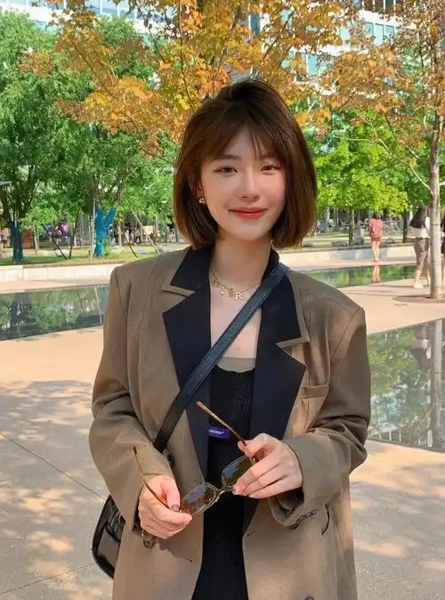 女生可以尝试的短发冬季款加厚保暖