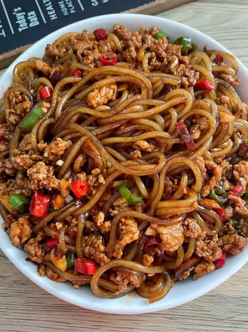 肉末炒粉条,太下饭了.多备点米饭98喔,太好吃了#好吃到停不 - 抖音