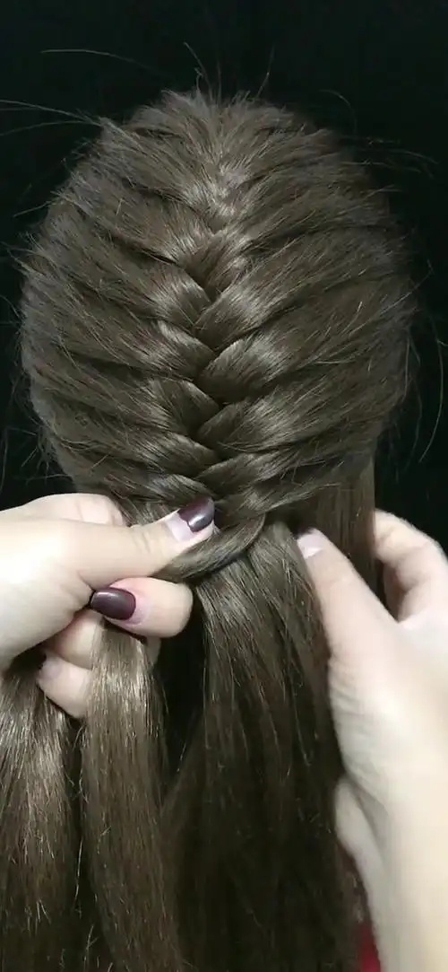 你们要的最详细鱼骨辫教程都学了吗