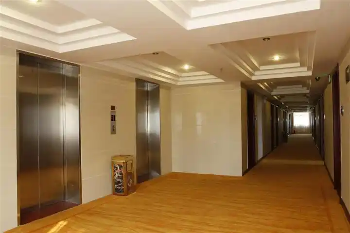 电梯口包套需要多少成本