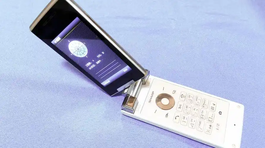 接力翻转屏设计,经典翻盖产品:夏普这款老旧的7118c功能堪比智能手机,