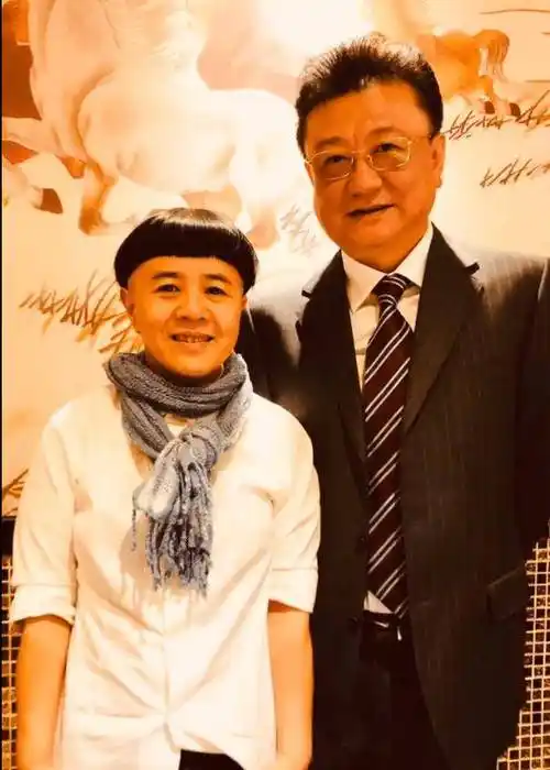 金龟子甜蜜讲述恋爱趣事:起初都说我俩不般配,32年后我俩还一对_王宁