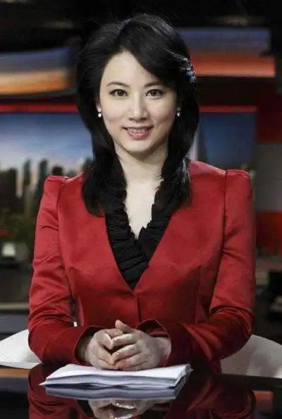 尹红东方卫视主持人尹红个人资料最新照片简介看东方