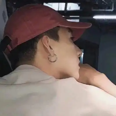 头像 青春染指恋情 相关标签 霸气图片个性图片男生真人霸气超拽个性