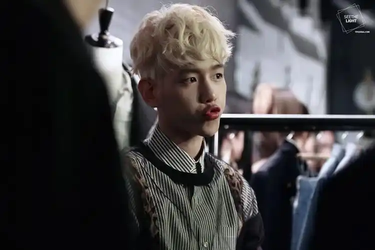 边伯贤79太可爱了 - 堆糖,美图壁纸兴趣社区