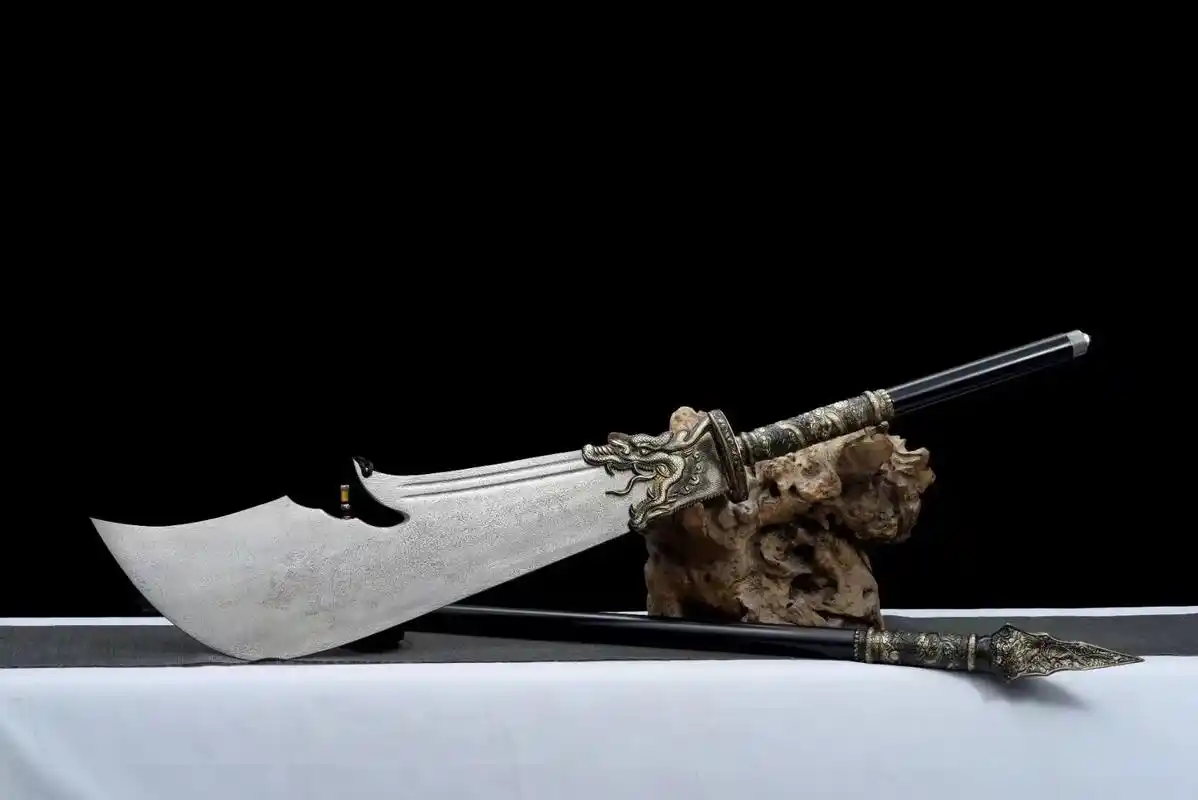 [太阳][太阳]极品神器武财神关羽"青龙偃月刀",又名"冷艳 - 抖音