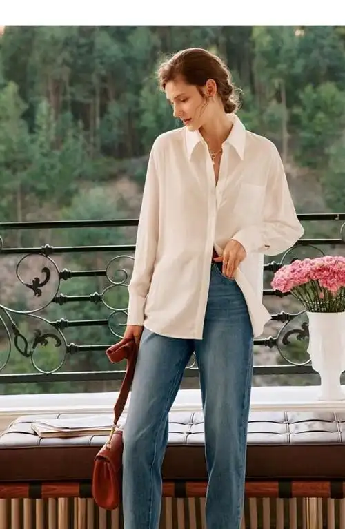 这个春季怎么能少了白色衬衫搭配上牛仔裤青春感满分超好看