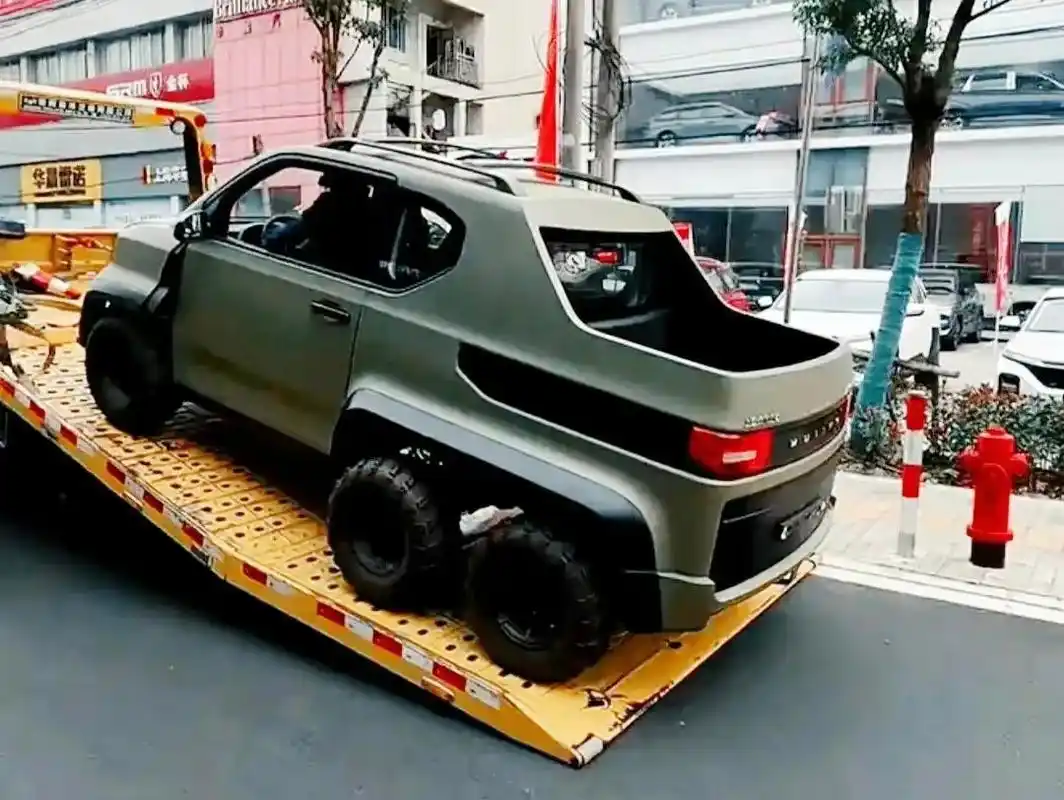 五菱版"大g",6轮,车斗深达1米!专供钓鱼客户,300km续航超强