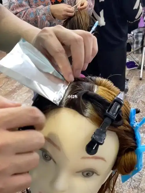 染发挑染手法和包锡纸教程