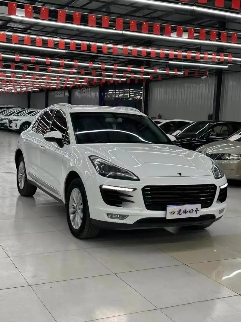 新到17年保时泰,众泰sr9,2.0手动挡