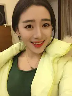 赵小贝-桃花 上传了1张图片