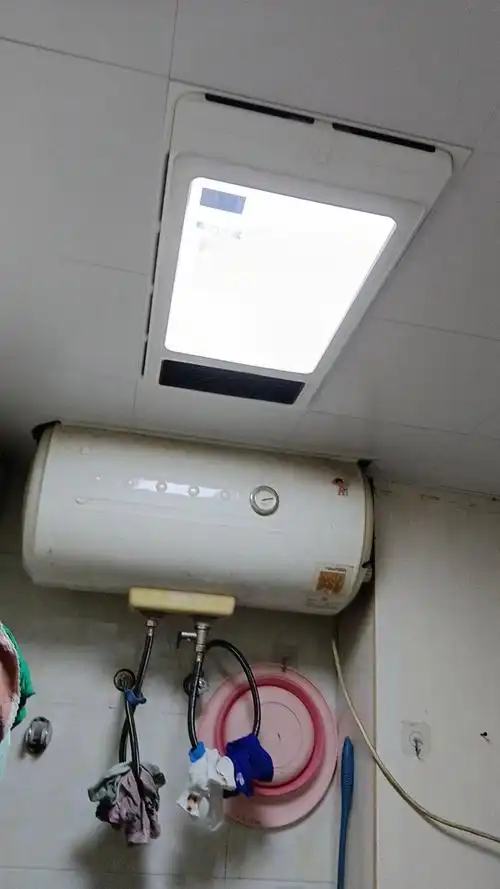 换了新的软管和角阀,还顺便安装了热水器.