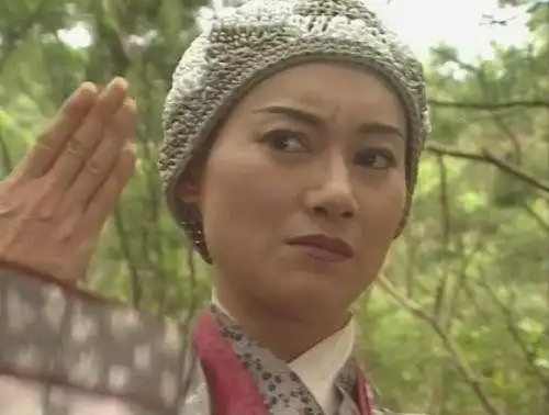 倚天屠龙记兄妹恋灭绝师太爱上一个人恨上一群人