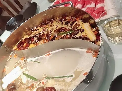 九月椒海鲜火锅自助(省政府店)