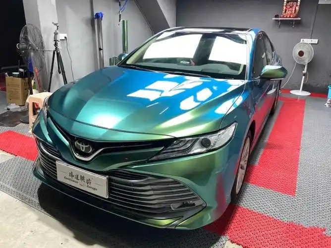 丰田凯美瑞幻彩孔雀绿改色_凯美瑞车友圈_懂车帝