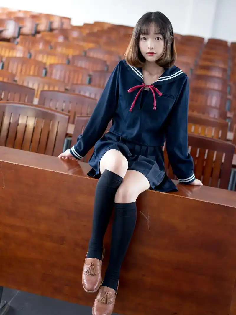 jk服装通常指女子高中生制服,尤其是日本女子高中生制服.