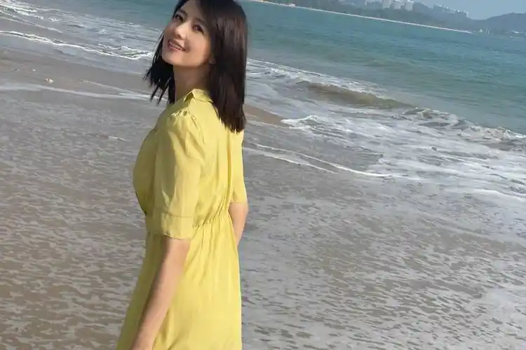 回眸一笑百媚生高圆圆的这个回眸不知道迷倒了多少人