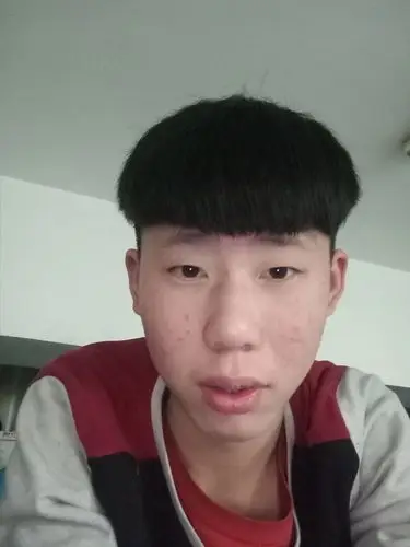 如果丑说出怎么丑,希望大家认真回答,请不要乱回答,谢谢.