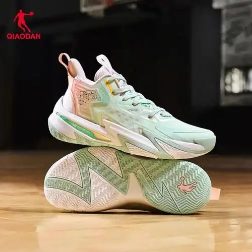 这双乔丹破影5代篮球鞋真的太好穿了!外场防滑,减震耐磨,让我 - 抖音