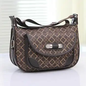 老年人包斜挎女包中老年妈妈包女士单肩中年妇女老年人跨包送奶奶