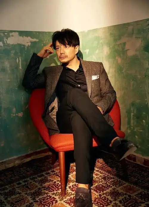 有一种中年男星叫段奕宏,47岁身材健硕有型,真正的不老男神