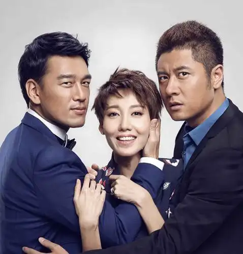 图高露老公是圈外人非传闻中年纪摄影师