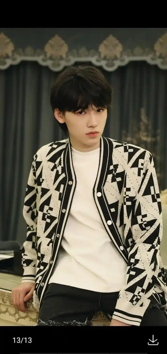 宋亚轩图片合集. - 抖音