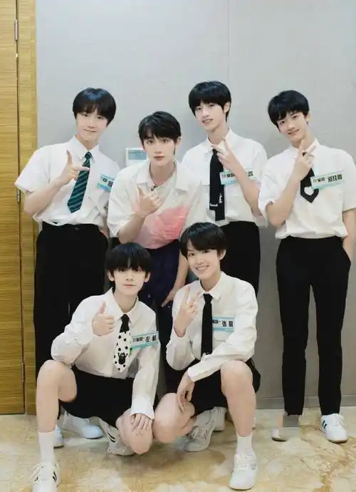 就像前段时间平均年龄仅8岁的天府少年