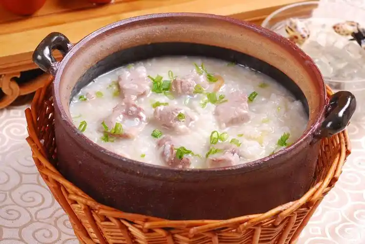 真味源潮汕砂锅粥