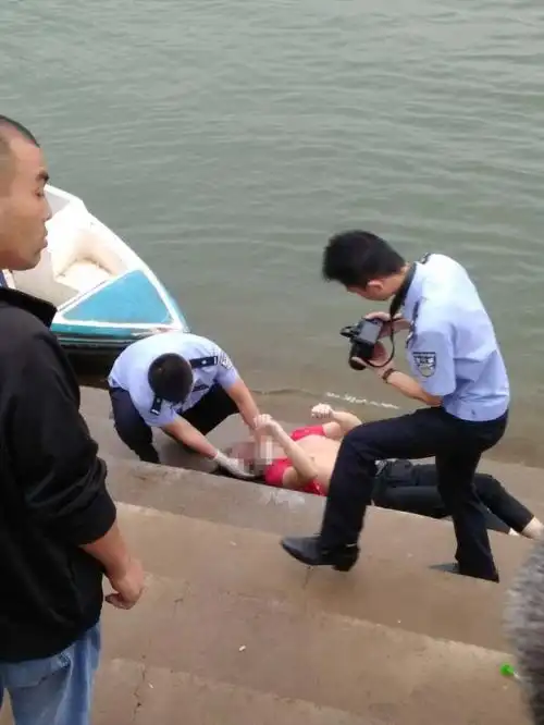 惋惜重庆19岁少年殒命万州滨江路原因不明