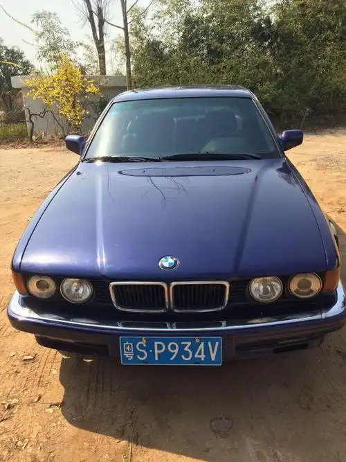 【临沂】1997年1月 宝马 宝马7系 740i 4.4 v8 蓝色 手自一体