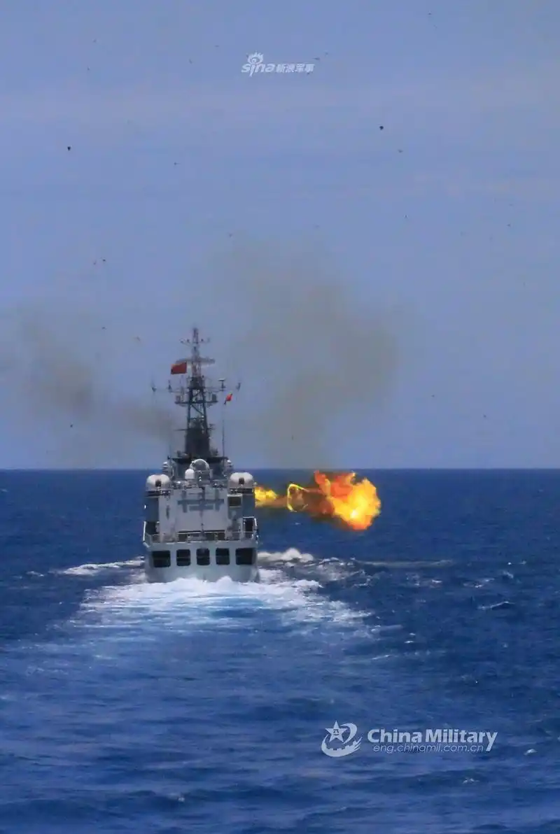 不给陈六合说话的机会