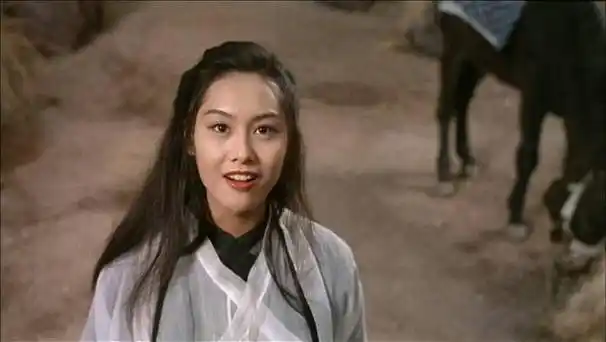 51岁朱茵复出拍新剧 身材fit爆宛如少女